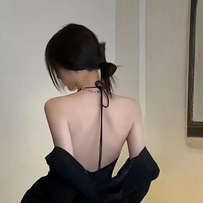 站起来的女孩